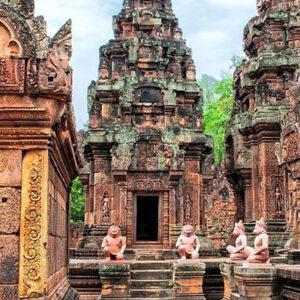 Banteay Srei, Beng Mealea & Koh Ker Small-Group Tour